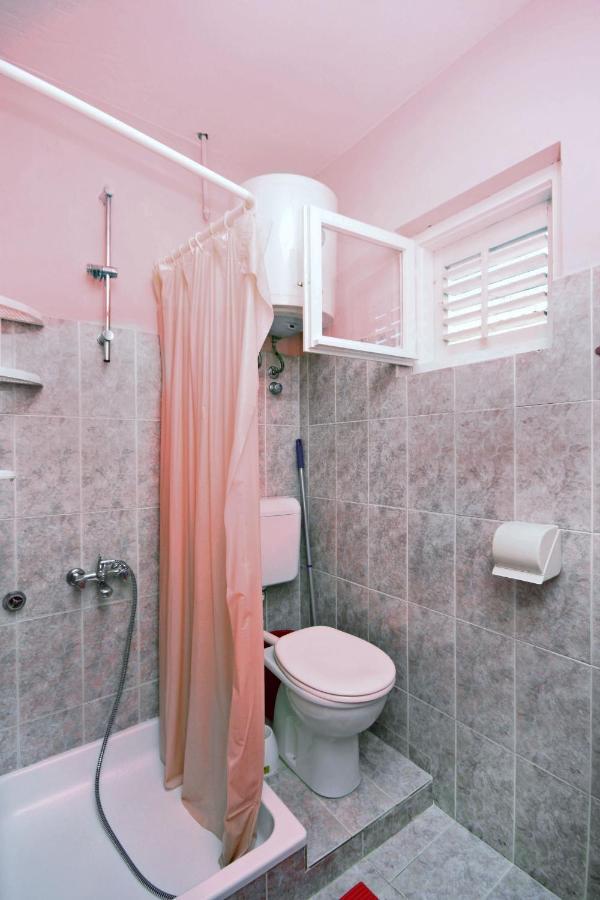 Family Friendly Apartments With A Swimming Pool Supetarska Draga - Donja, Rab - 2019 מראה חיצוני תמונה