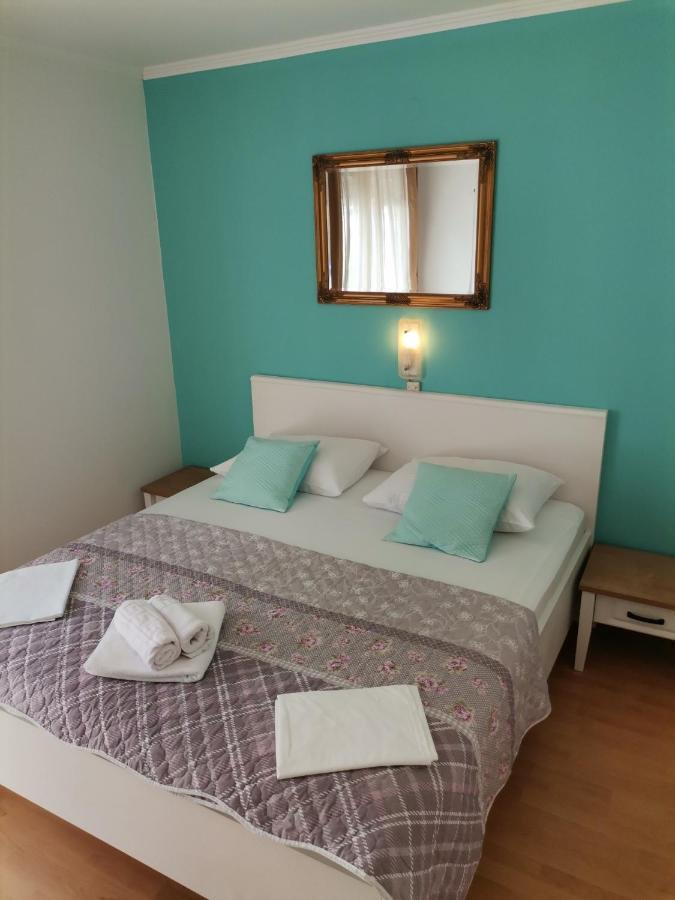 Family Friendly Apartments With A Swimming Pool Supetarska Draga - Donja, Rab - 2019 מראה חיצוני תמונה