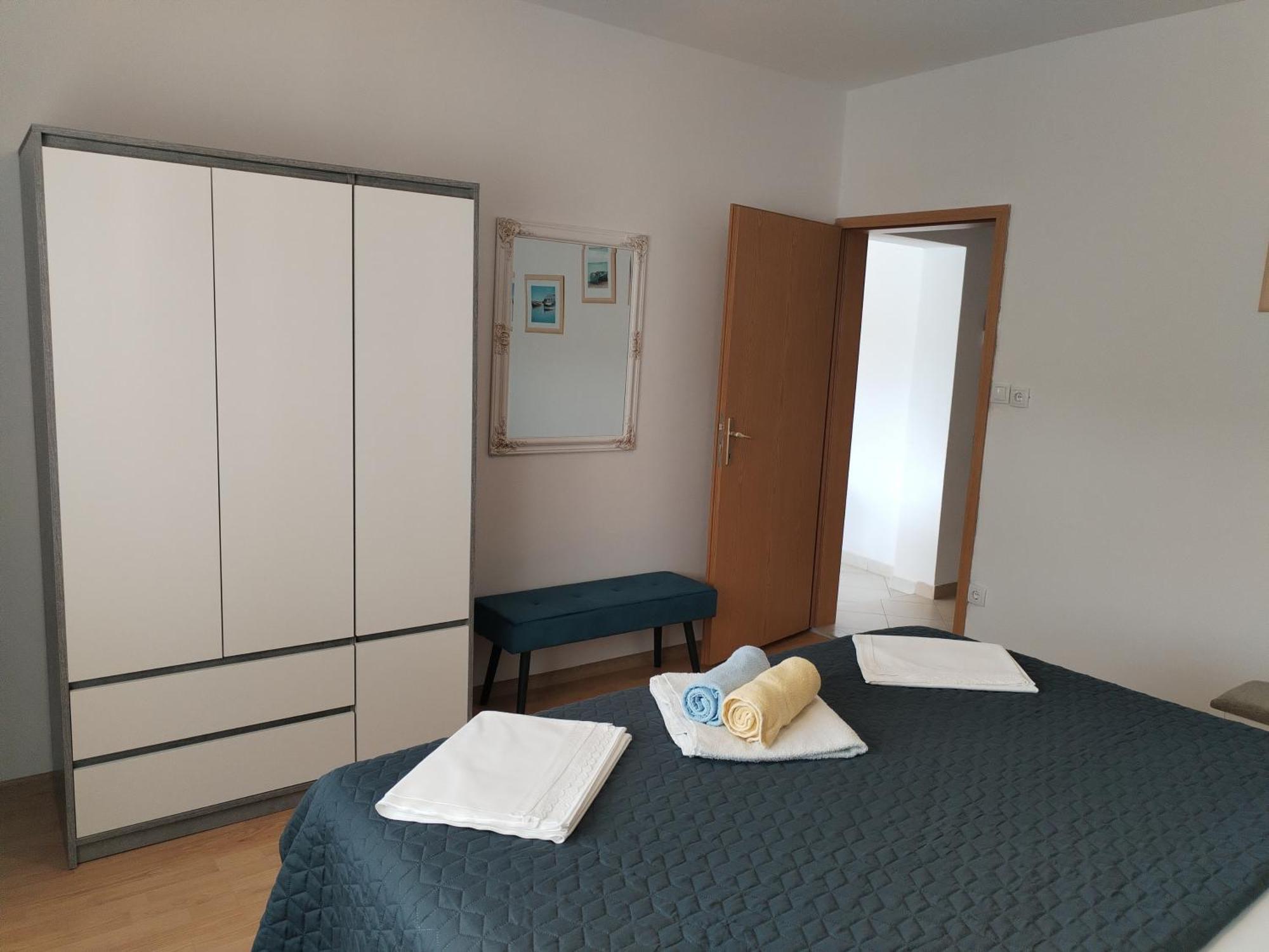 Family Friendly Apartments With A Swimming Pool Supetarska Draga - Donja, Rab - 2019 חדר תמונה
